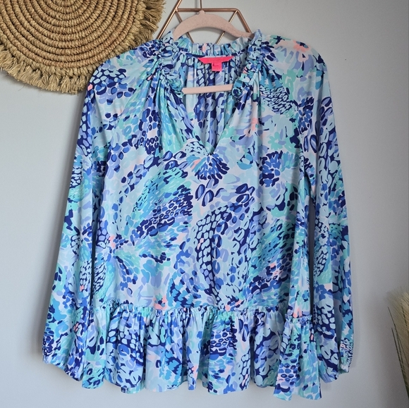 Lilly Pulitzer, Savanna Top Turquoise Oasis Wave After Wave Blouse Size Small - Picture 11 of 11